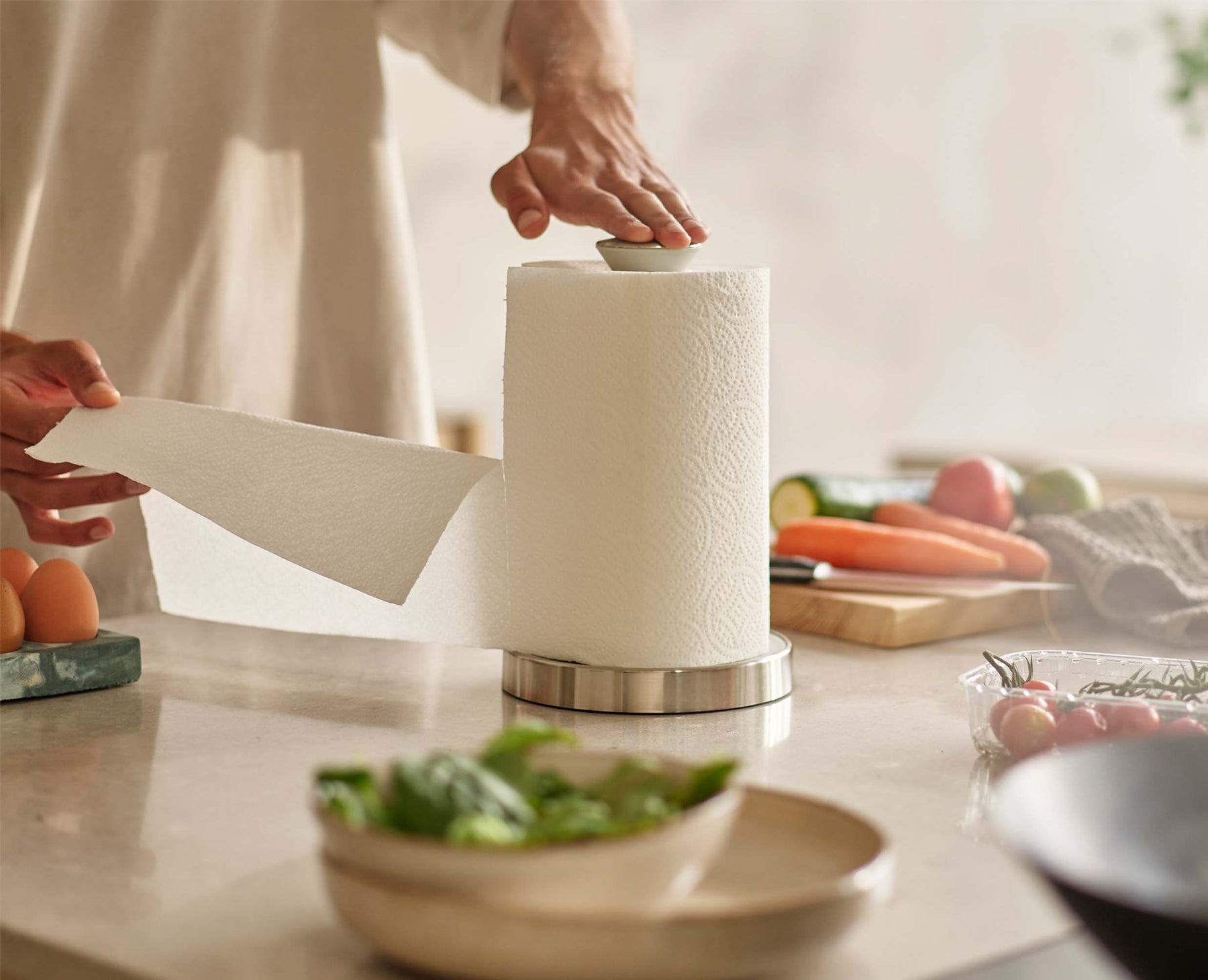 Push&amp;Tear™ Easy-tear Kitchen Roll Holder - 851688 - Image 3